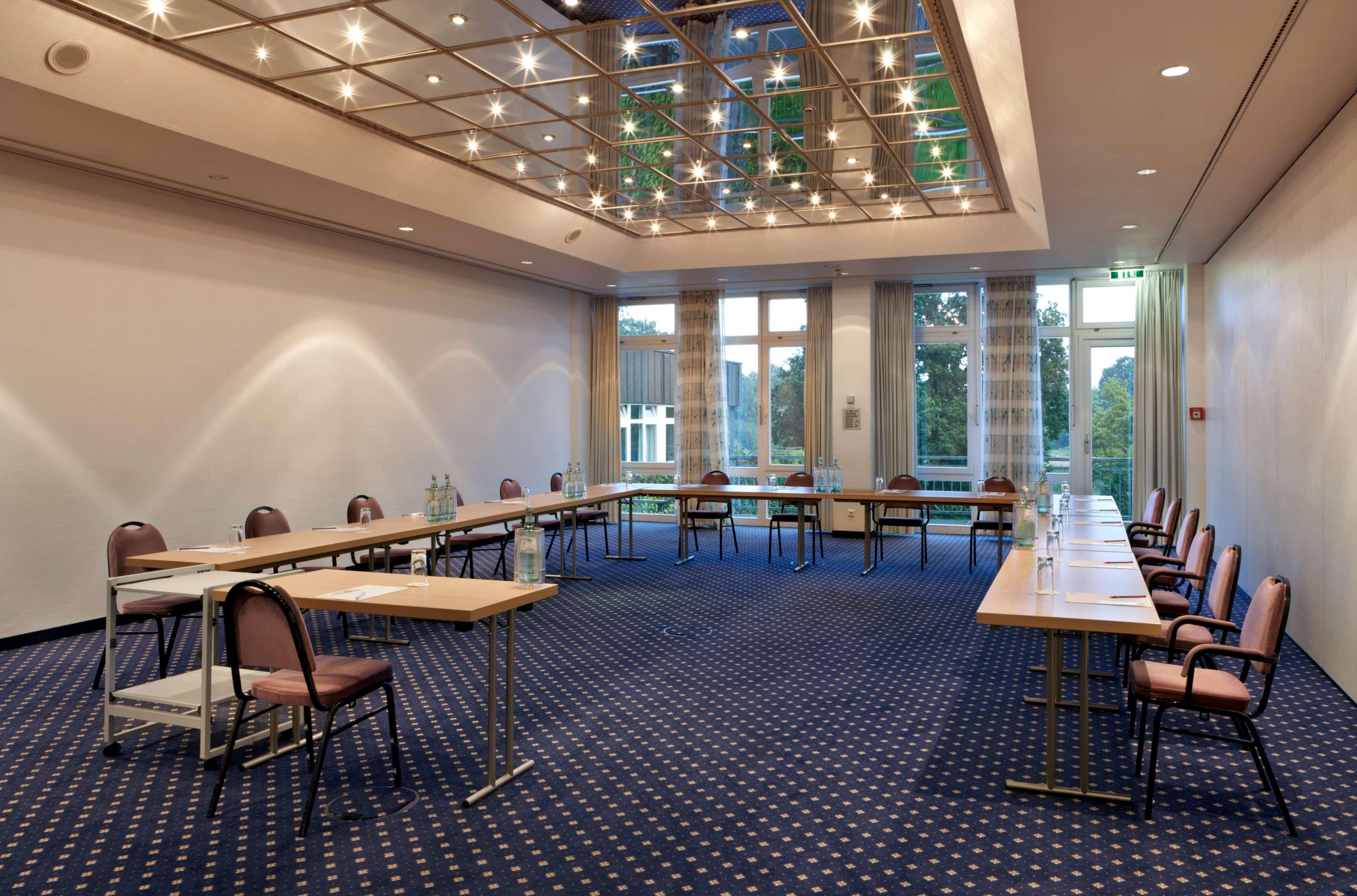 Tryp By Wyndham Bad Bramstedt Hotel Business photo